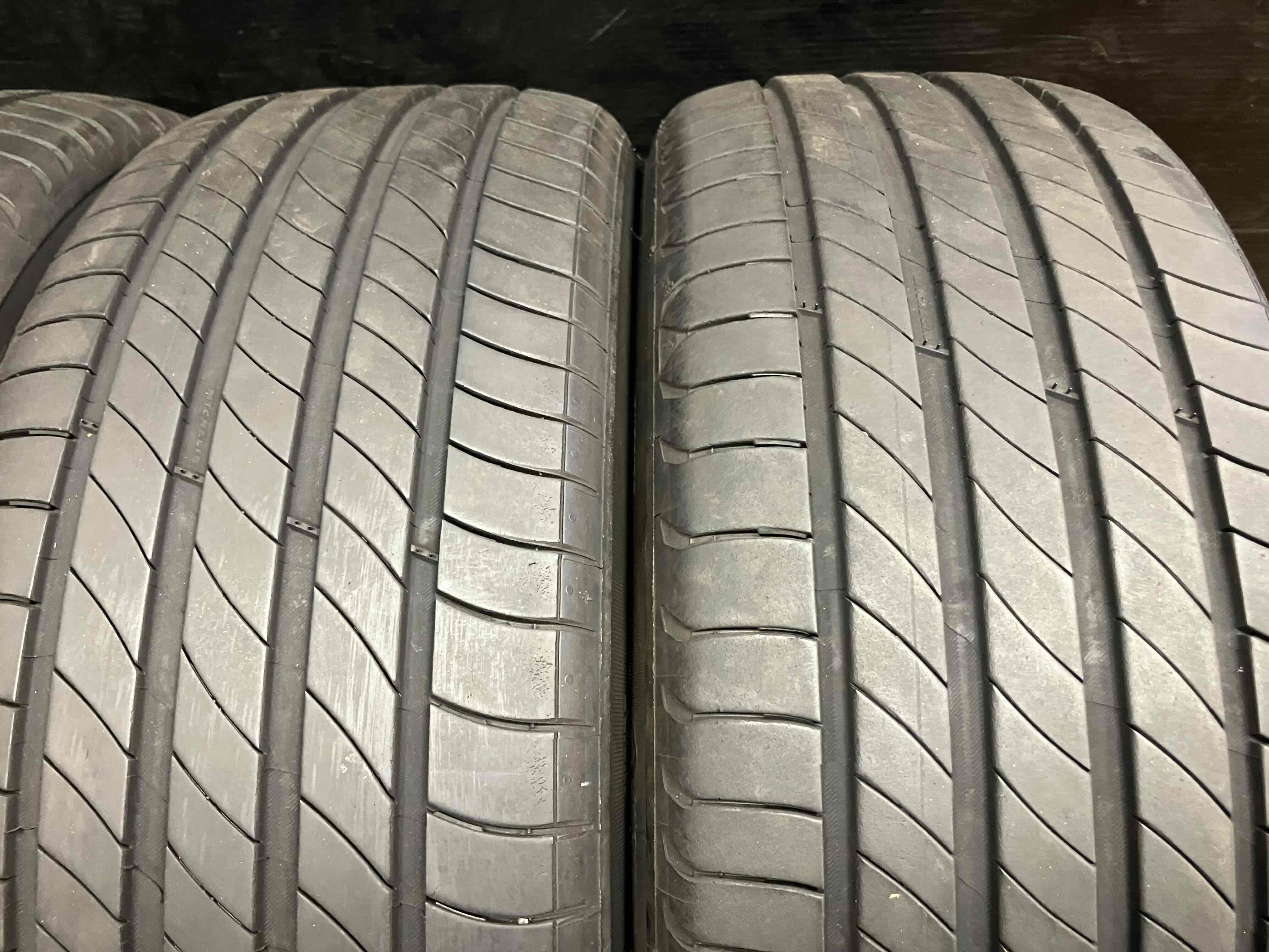 ◇美品!!トヨタ カローラクロス純正 18インチ◇7J+40 5H114.3