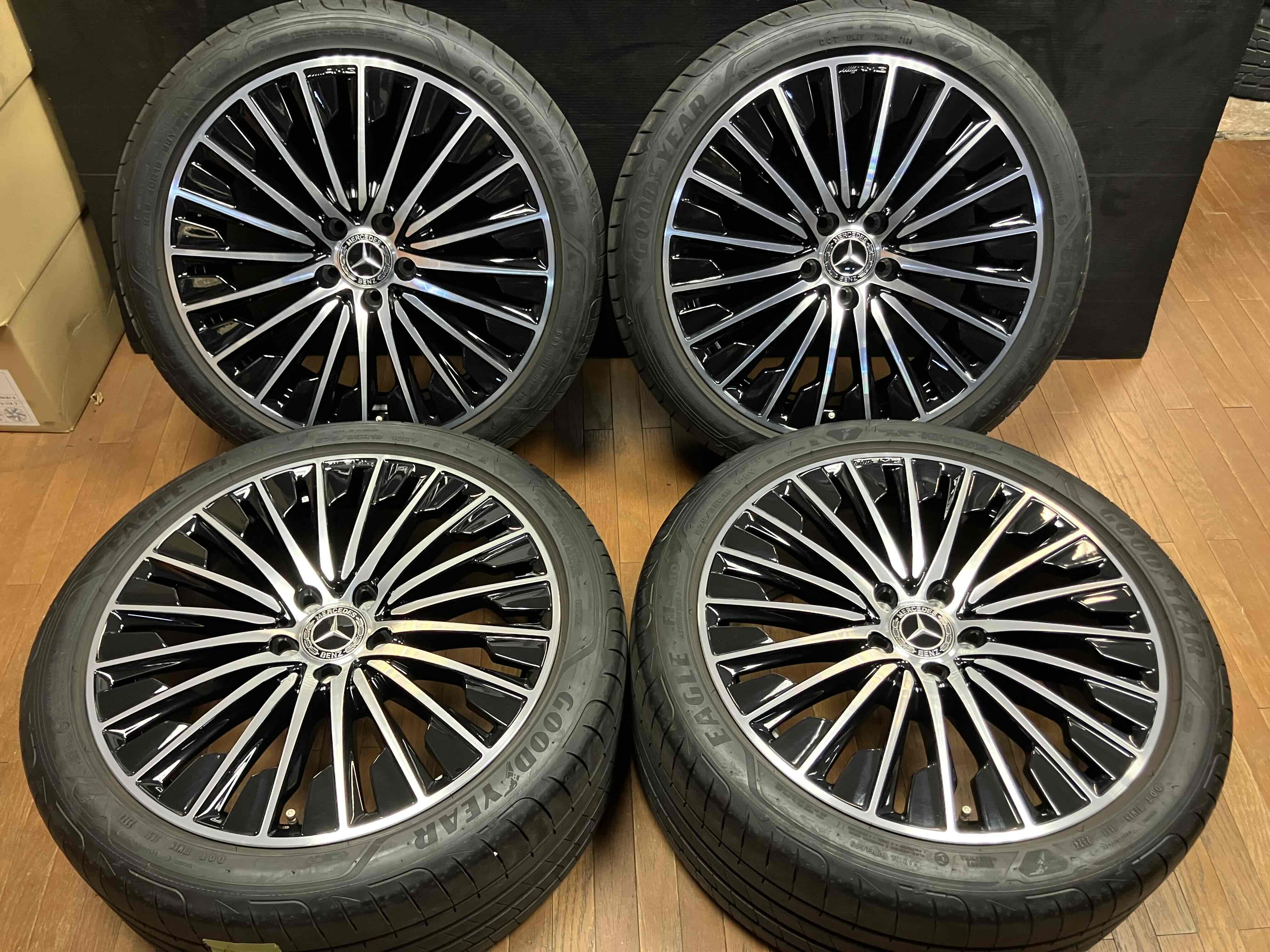 ◇美品!!メルセデスベンツ CLE純正 C236 19インチ◇8J+45.1 9J+60.5 ◇美品!!メルセデスベンツ CLE純正 C236 19インチ◇8J+45.1 9J+60.5