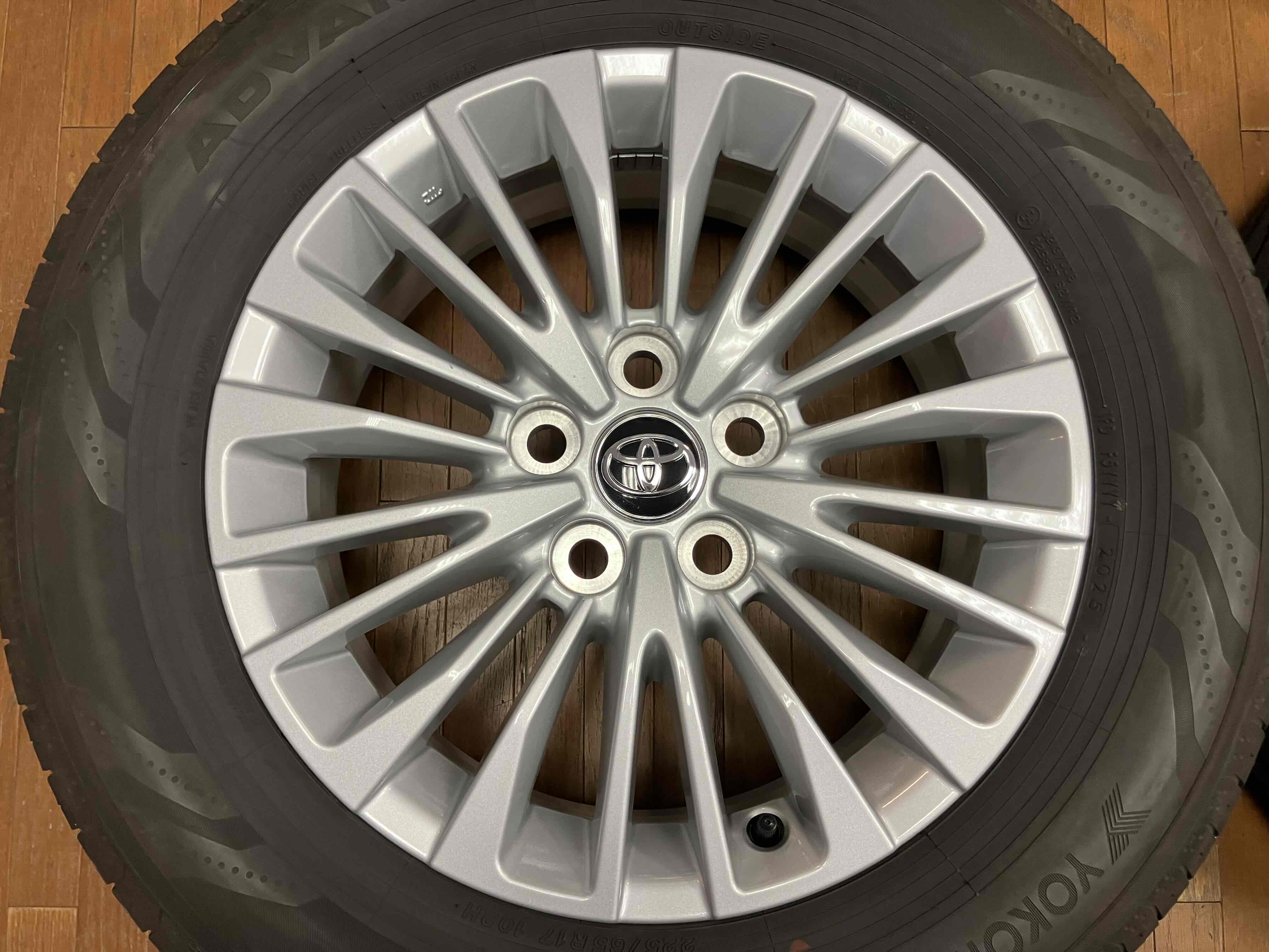 ◇美品◇TOYOTA トヨタ 現行40系 アルファード 純正 17インチ 6.5J +40