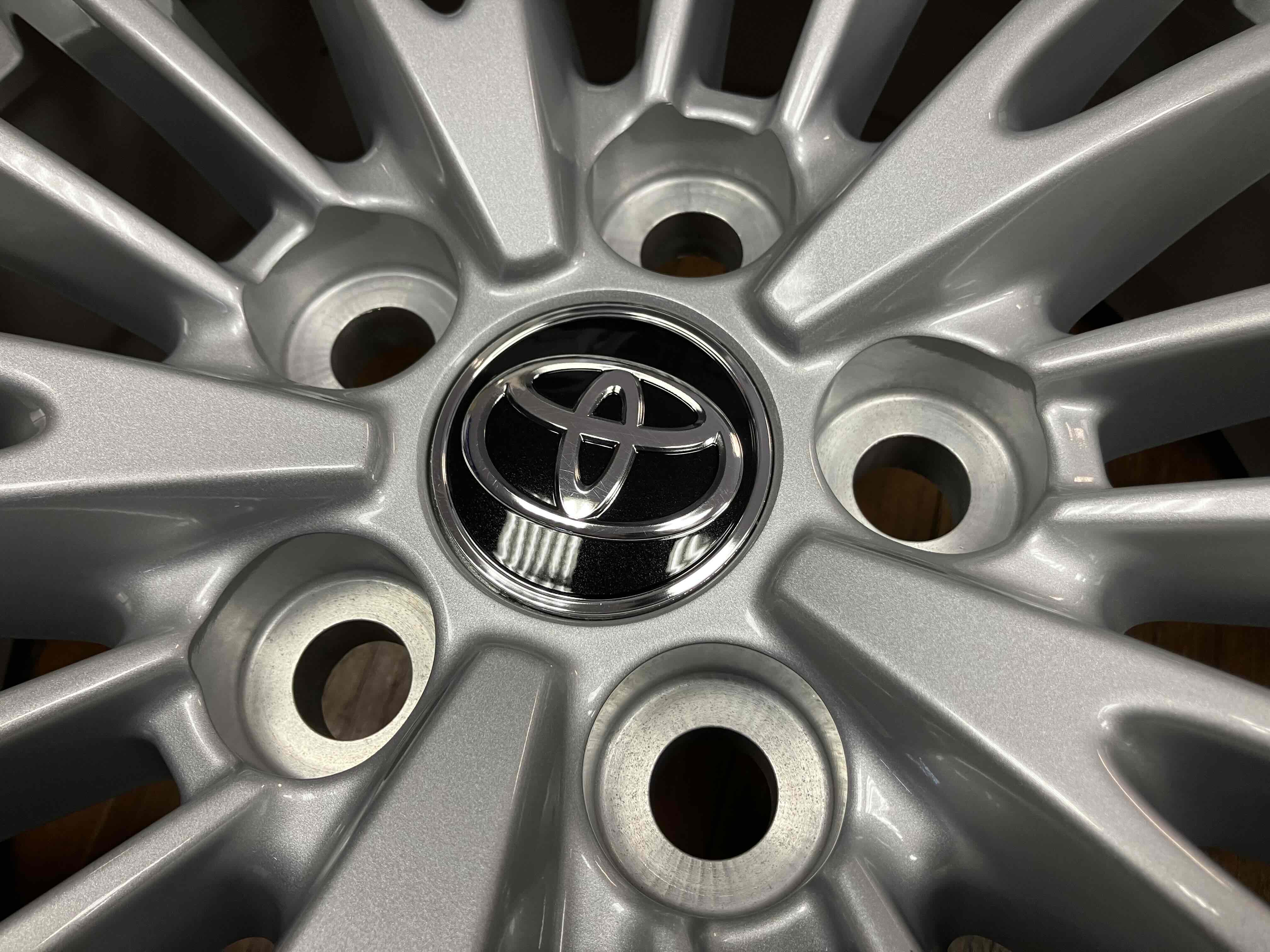 ◇美品◇TOYOTA トヨタ 現行40系 アルファード 純正 17インチ 6.5J +40