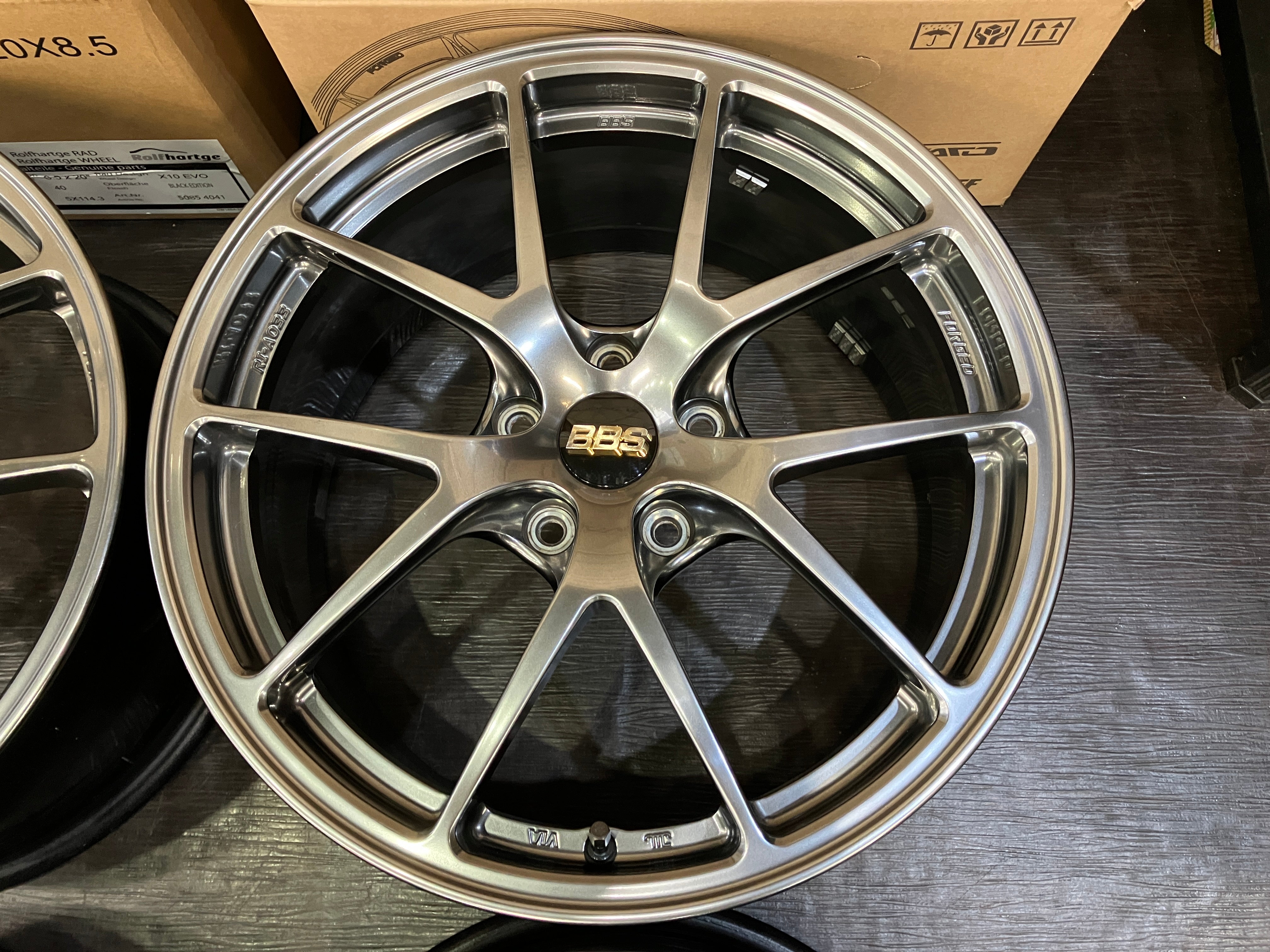 ☆美品仕上済! 鍛造軽量 BBS RI-A 033 18インチ 8.5J +48 114.3/5 DB