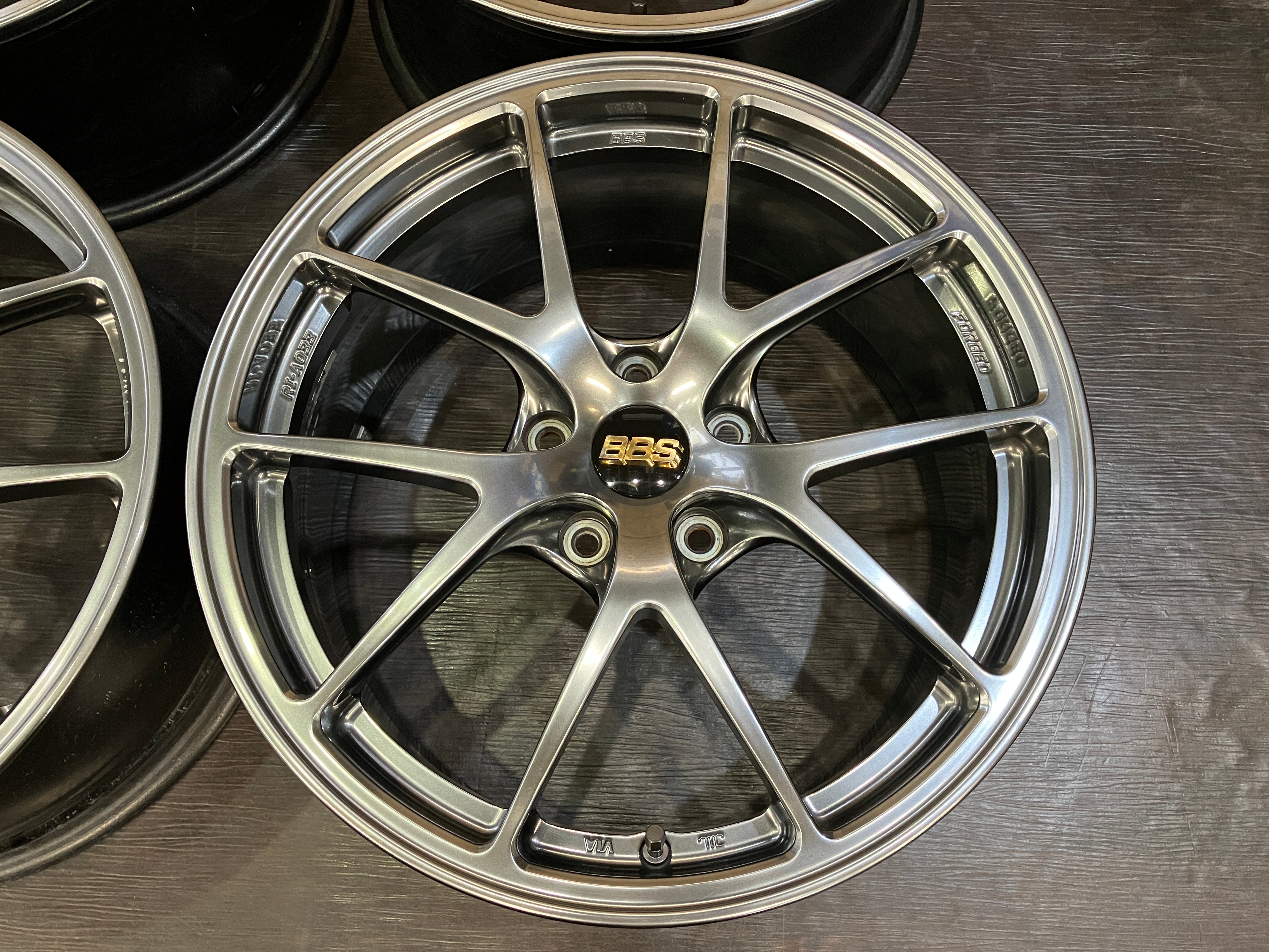 ☆美品仕上済! 鍛造軽量 BBS RI-A 033 18インチ 8.5J +48 114.3/5 DB