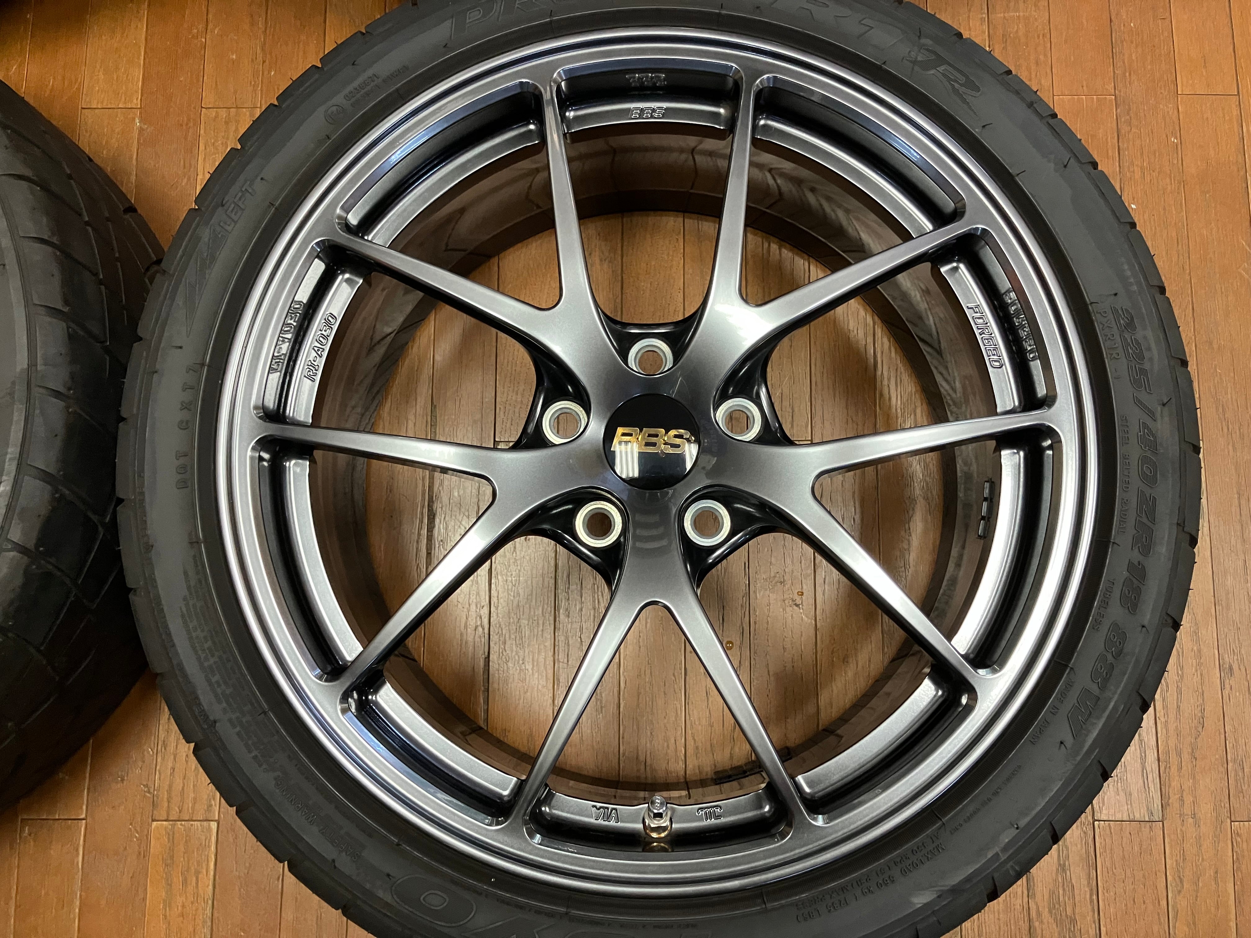 ◇鍛造品◇BBS RI-A RI-A030◇18インチ PCD112 5H 8J+48◇TOYOプロクセスR1R◇VW ゴルフR ゴルフ8 –  ハマガレネットストア