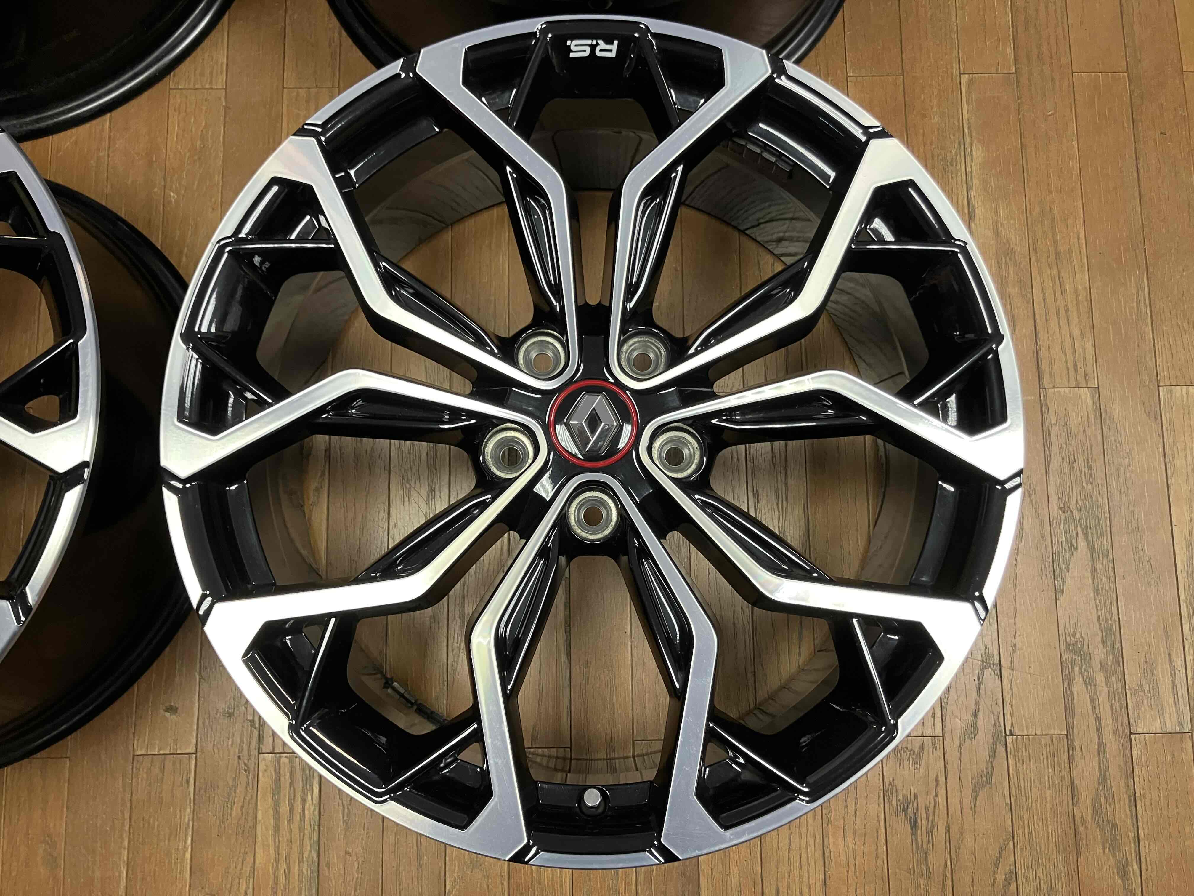 ◇ルノー メガーヌ RS 純正 19インチ◇8.5J+54 5H114.3◇ホイールのみ4