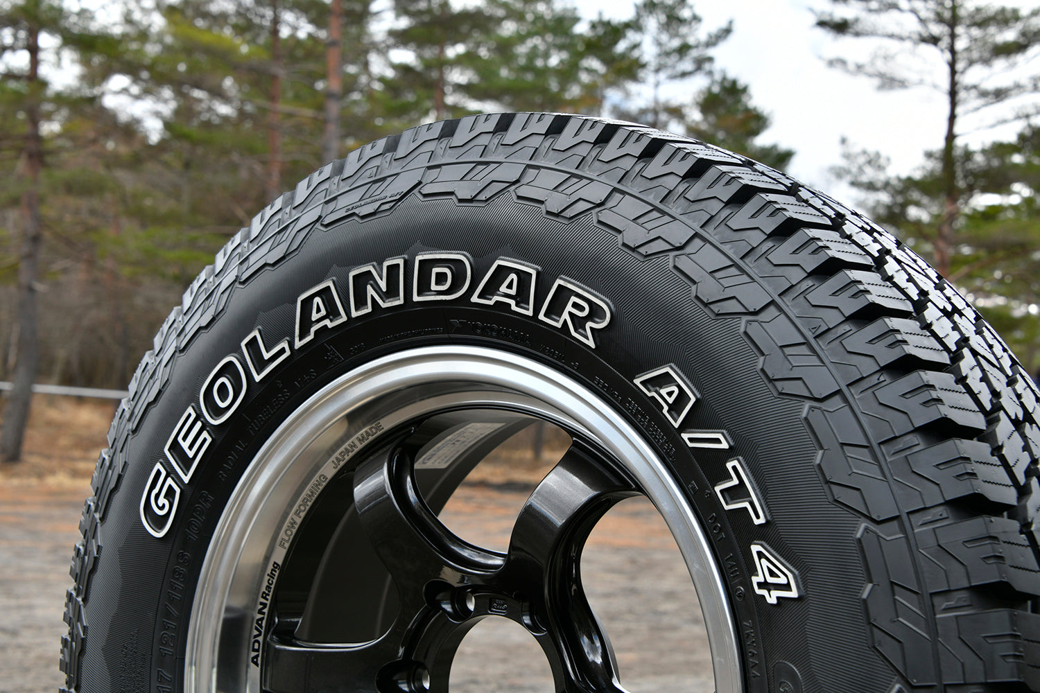 YOKOHAMA TIRE GEOLANDAR A/T4 G018 (ヨコハマ ジオランダー) LT285