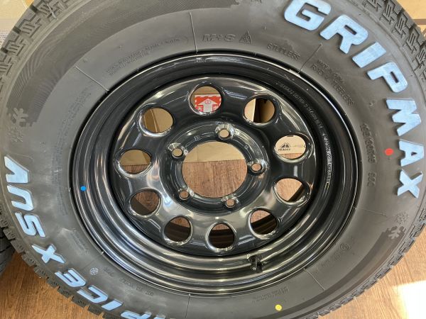 新車外し品 !!】中古 ジムニーシエラ純正アルミ 15インチ