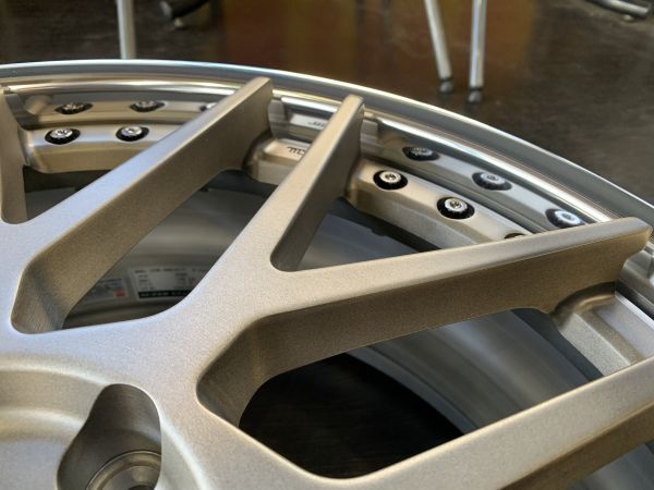 20インチ 　レオンハルト　イエガー　 ホイールセット 楽天市場】SUPER STAR レオンハルト ガイスト 20インチ×11.5J 5