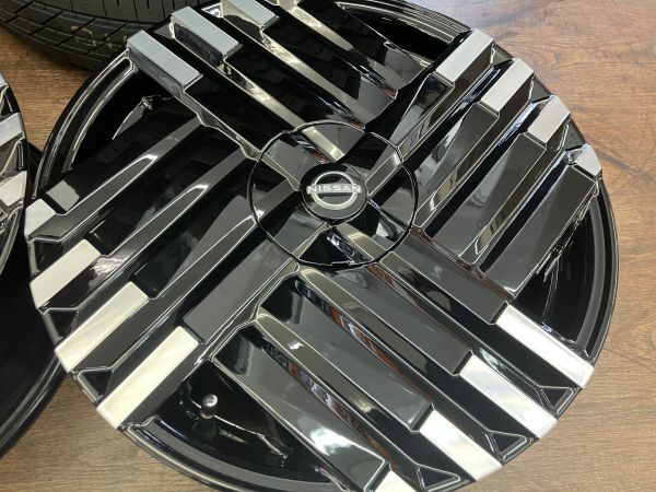 1 ν§ 新車外し!! 日産 E13 ノートオーラ 後期 純正 17インチ 6.5J+40