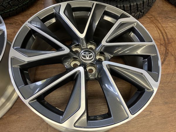 1 ν§ 状態良好!! トヨタ カローラスポーツ GZ 純正 18インチ 8J+40 100