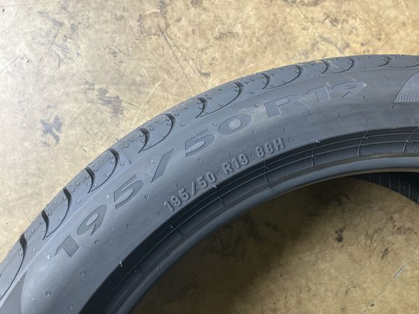 ☆即納OK！現品限り4本☆ 新品タイヤ 4本SET ピレリ パワジー PIRELLI