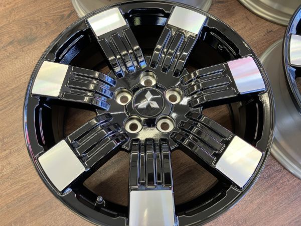 1 ν§ 新車外し!! ミツビシ 三菱 現行 デリカ D:5 純正 18インチ 7J+38