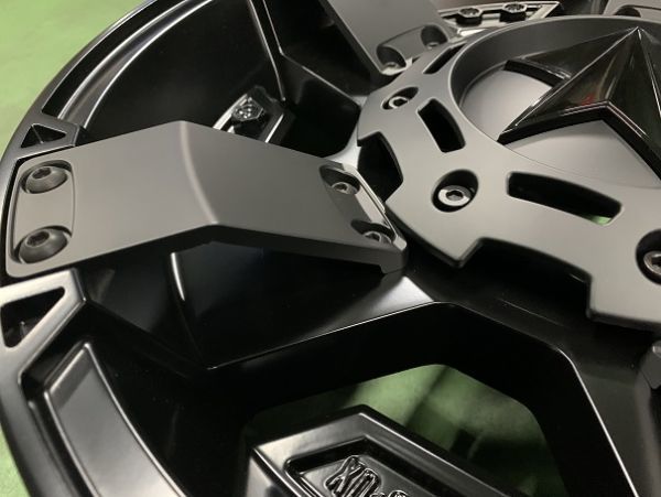 【ホイールのみ】KMC ロックスターII 4本セット 1 ν§ 新品!Kmc XD811 ロックスター2(ROCKSTARⅡ)17X8J+10 139.7/135